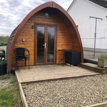 The Rainbow Pod Villa Milltown Malbay Kültér fotó
