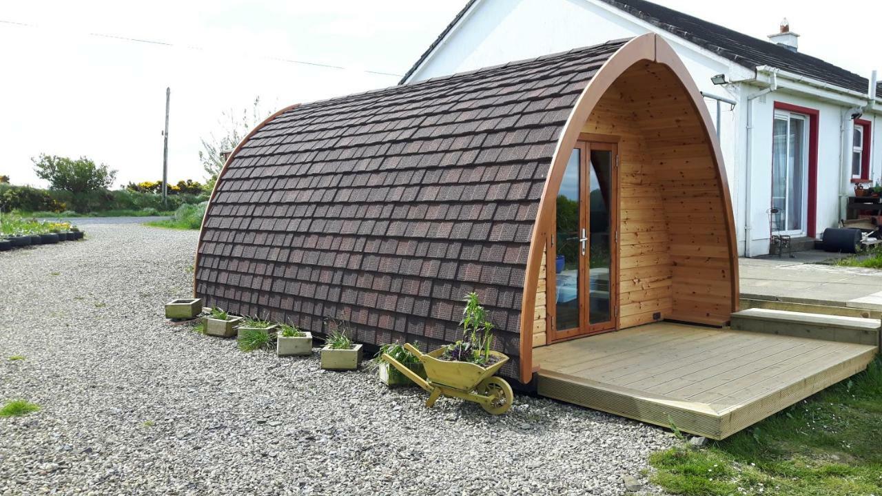 The Rainbow Pod Villa Milltown Malbay Kültér fotó