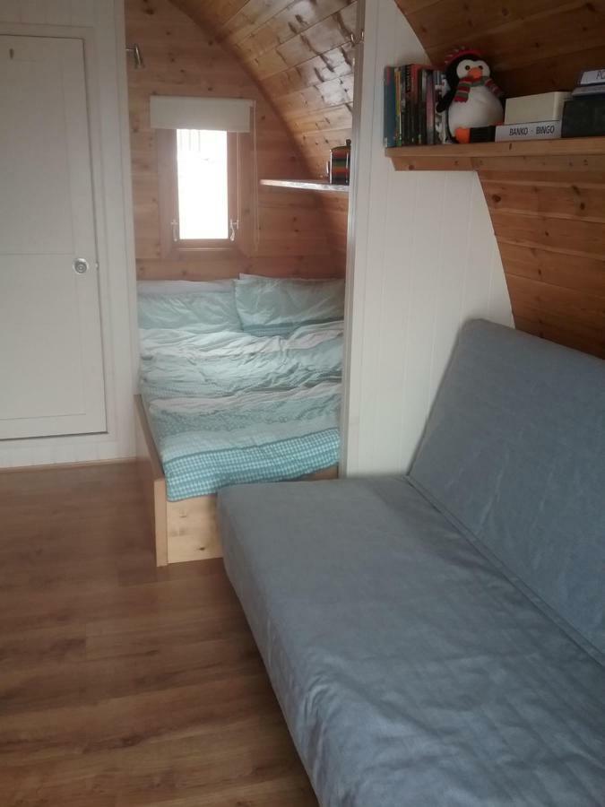 The Rainbow Pod Villa Milltown Malbay Kültér fotó